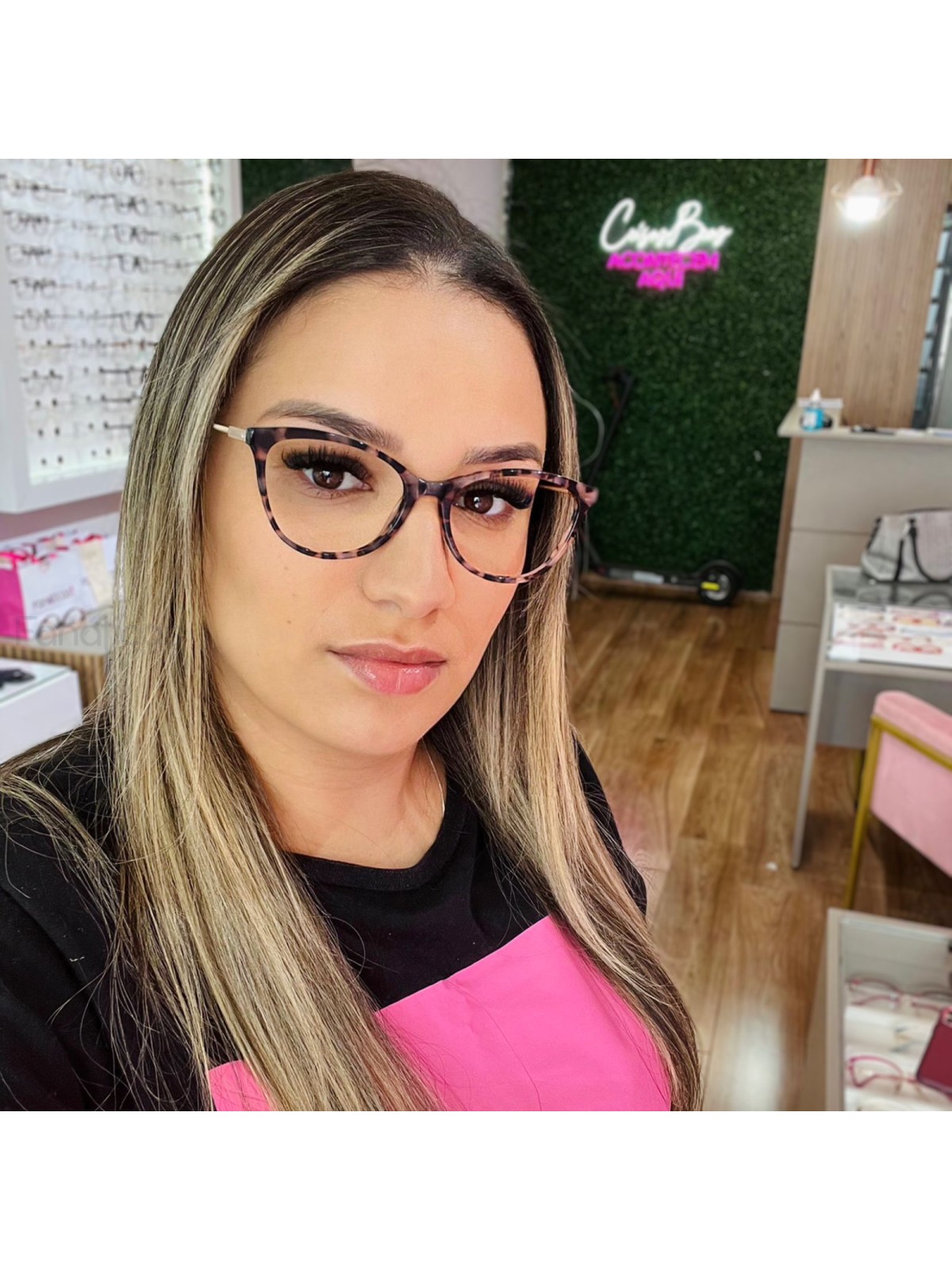 Armação de Óculos Oval TF2668 Tartaruga Rosa