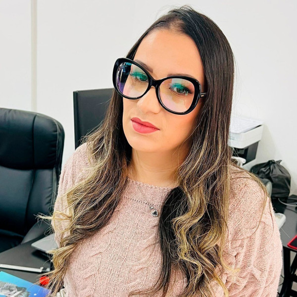 Armação de Óculos Quadrada CL00110 Preto