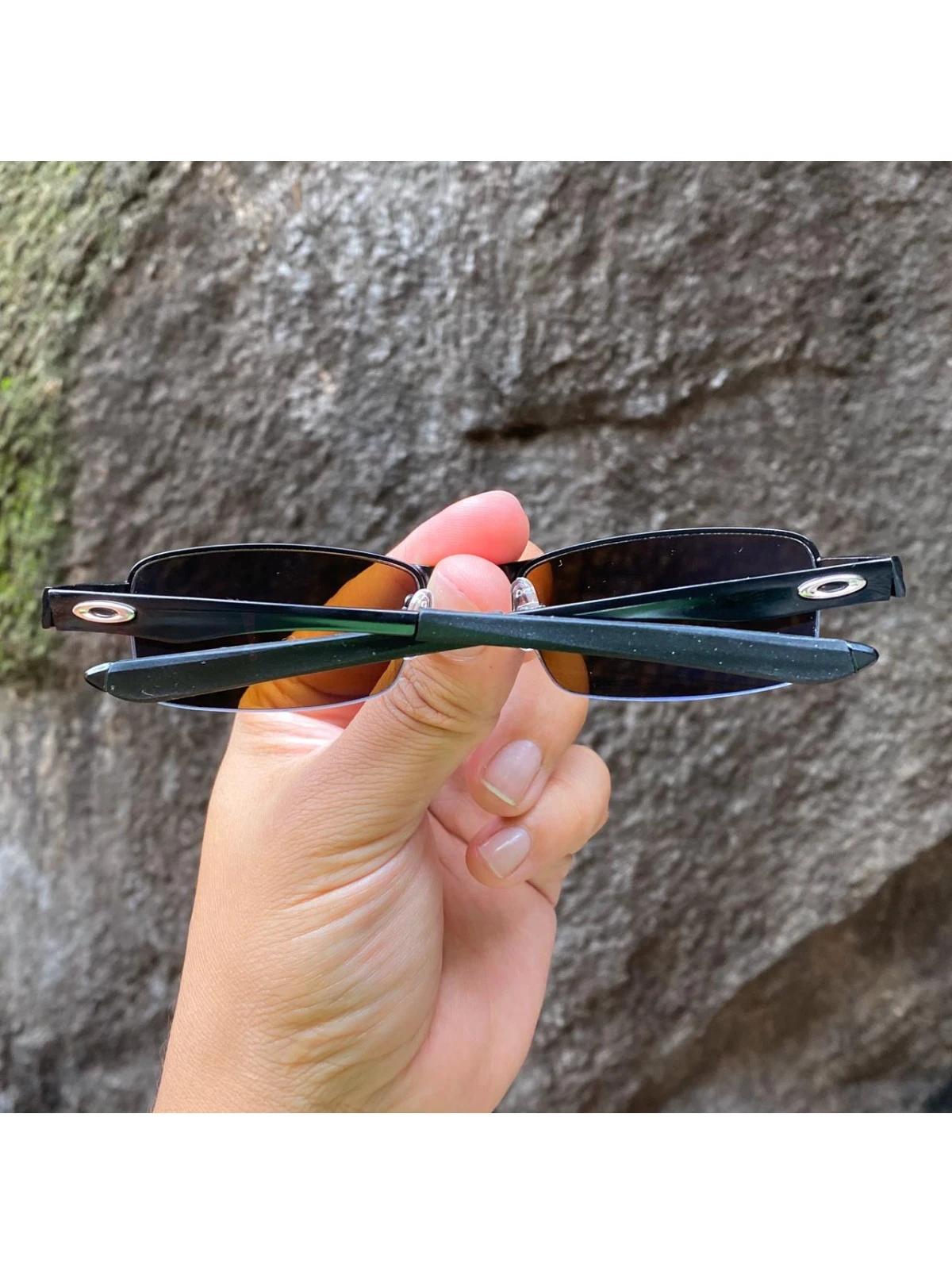 Óculos de Sol Lupinha Lupa Vilão Fio Nylon Preto e Azul Escuro