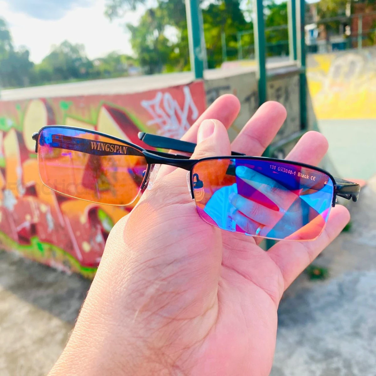 Óculos de Sol Lupinha Vilão Fio Nylon Preta Rosa Transparente