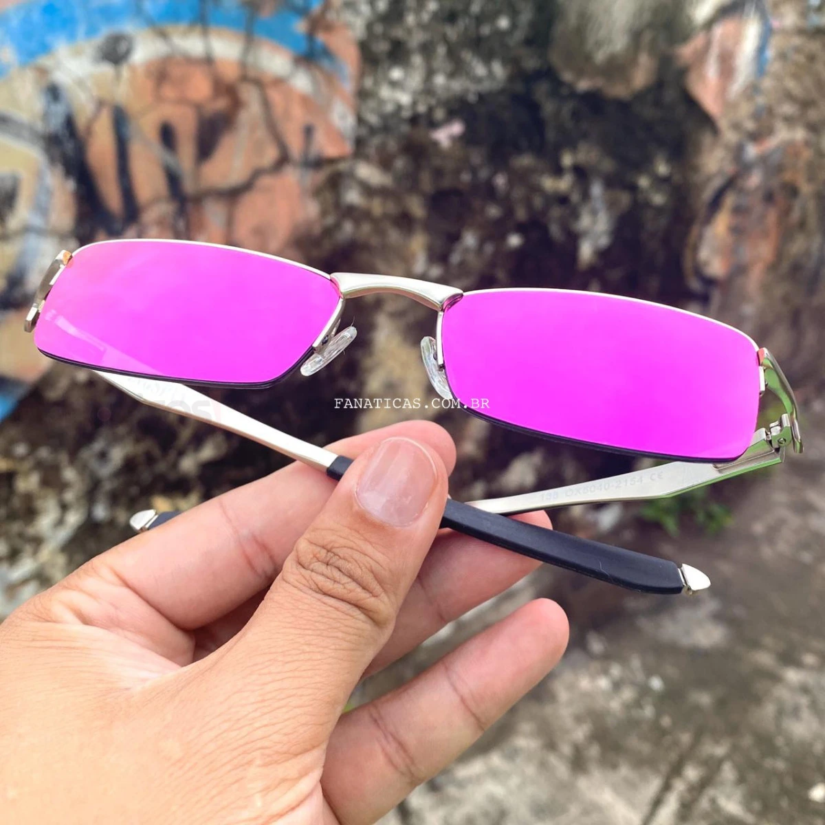 Óculos de Sol Lupinha Lupa Vilão Fio Nylon Cinza e Pink