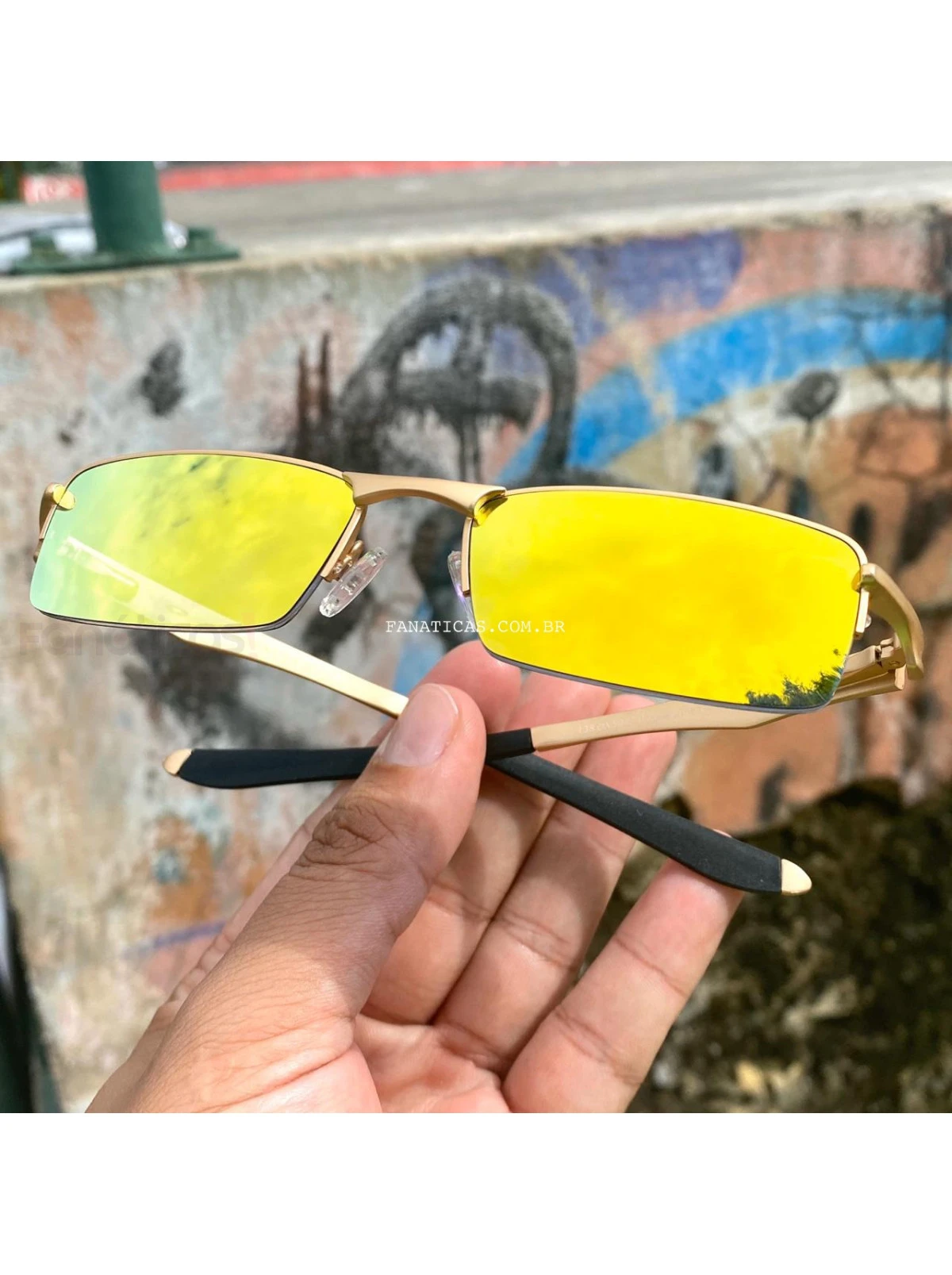 Óculos Lupinha Lupa Vilão Fio Nylon Dourada 24k