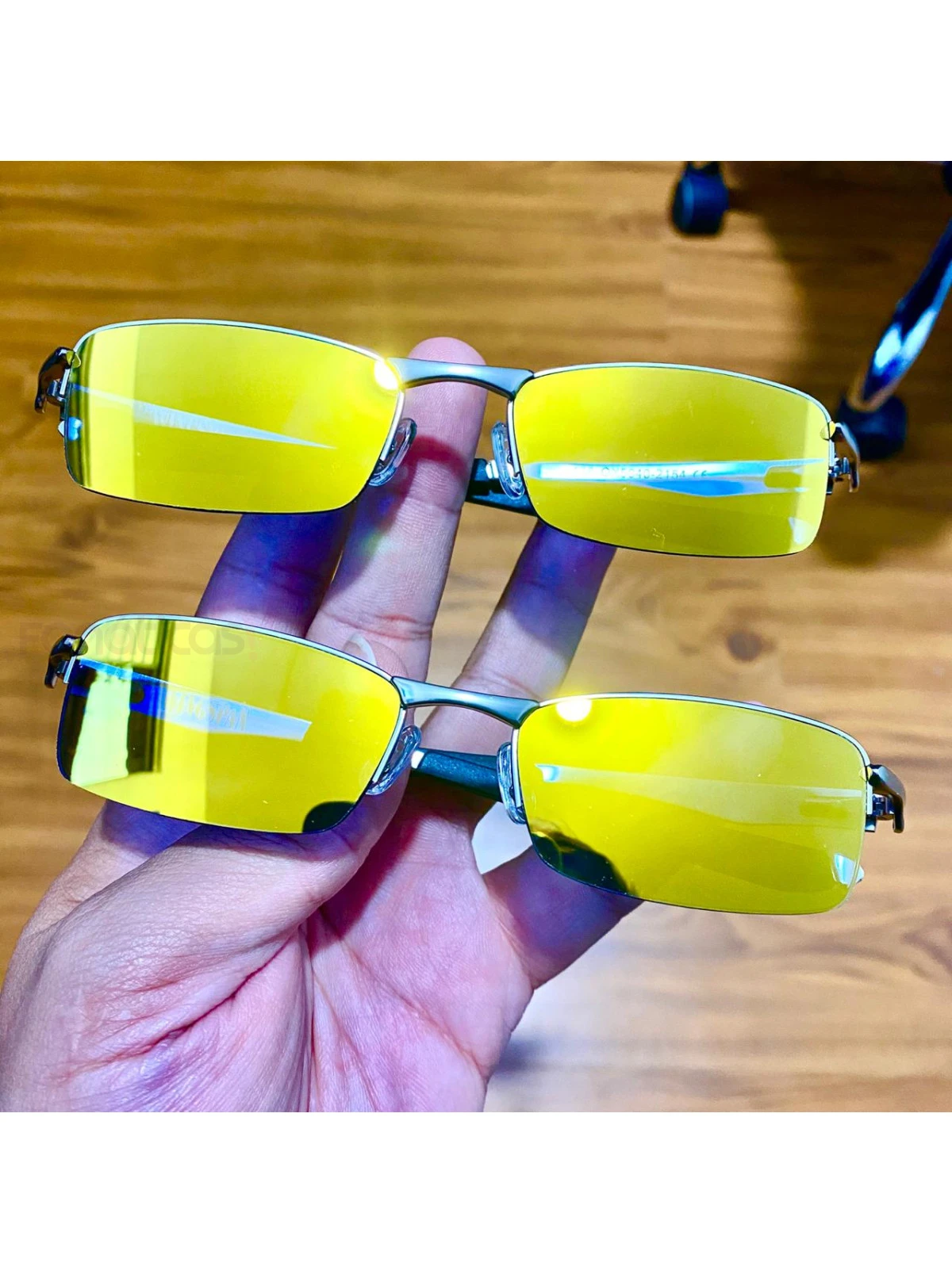 Óculos Lupinha Lupa Vilão Fio Nylon Prata e Dourada