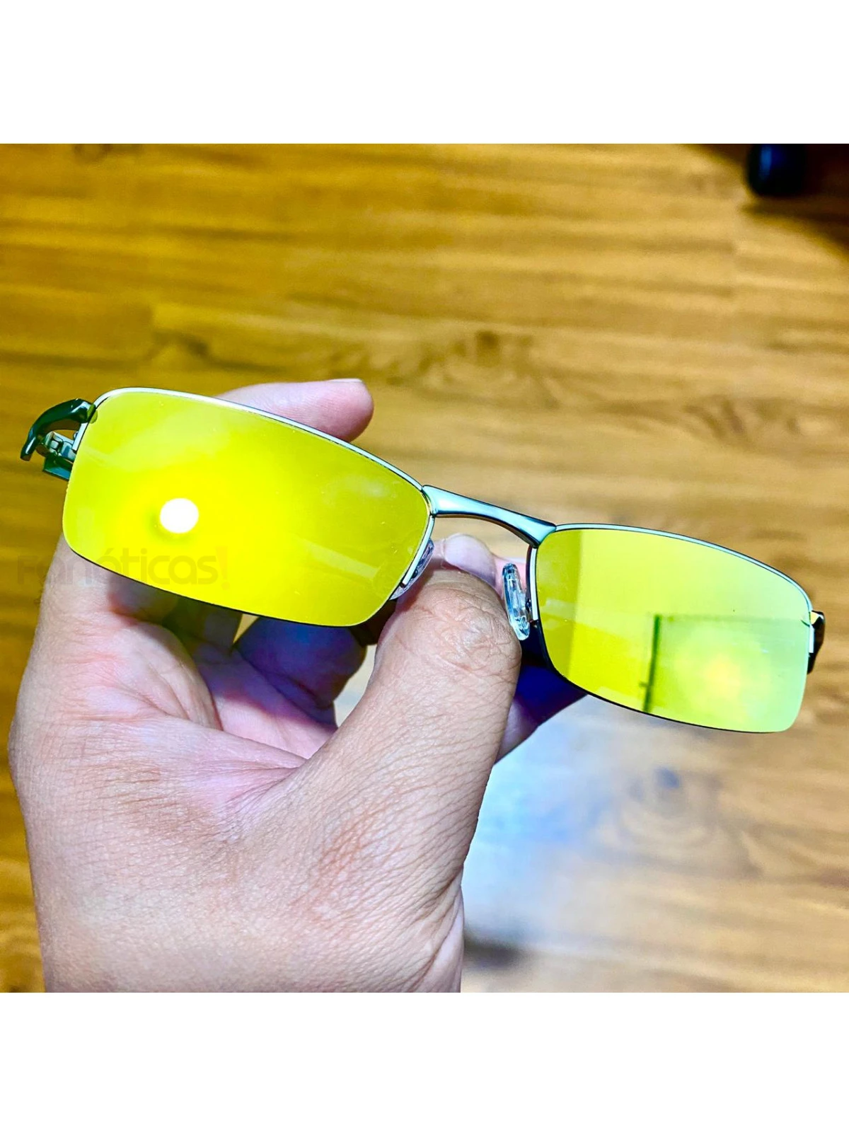 Óculos Lupinha Lupa Vilão Fio Nylon Prata e Dourada