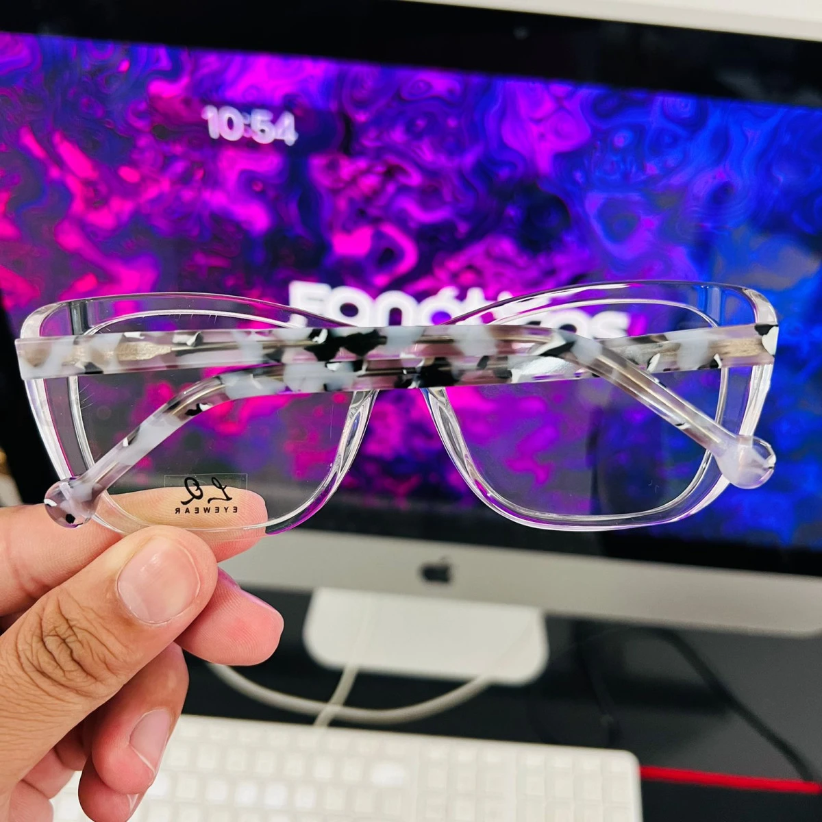 Armação de Óculos Quadrado LQ0101 Transparente