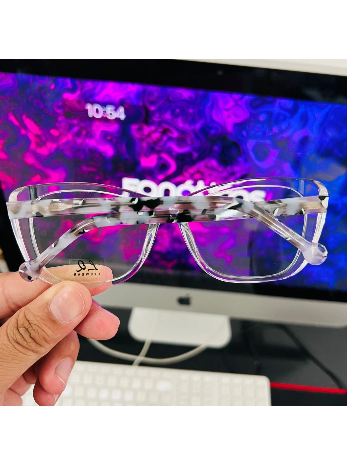 Armação de Óculos Quadrado LQ0101 Transparente