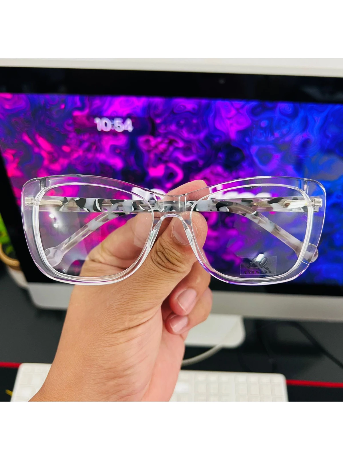 Armação de Óculos Quadrado LQ0101 Transparente