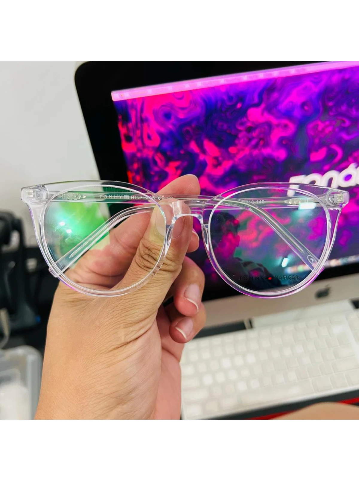 Armação de Óculos Redondo TH1451 Transparente