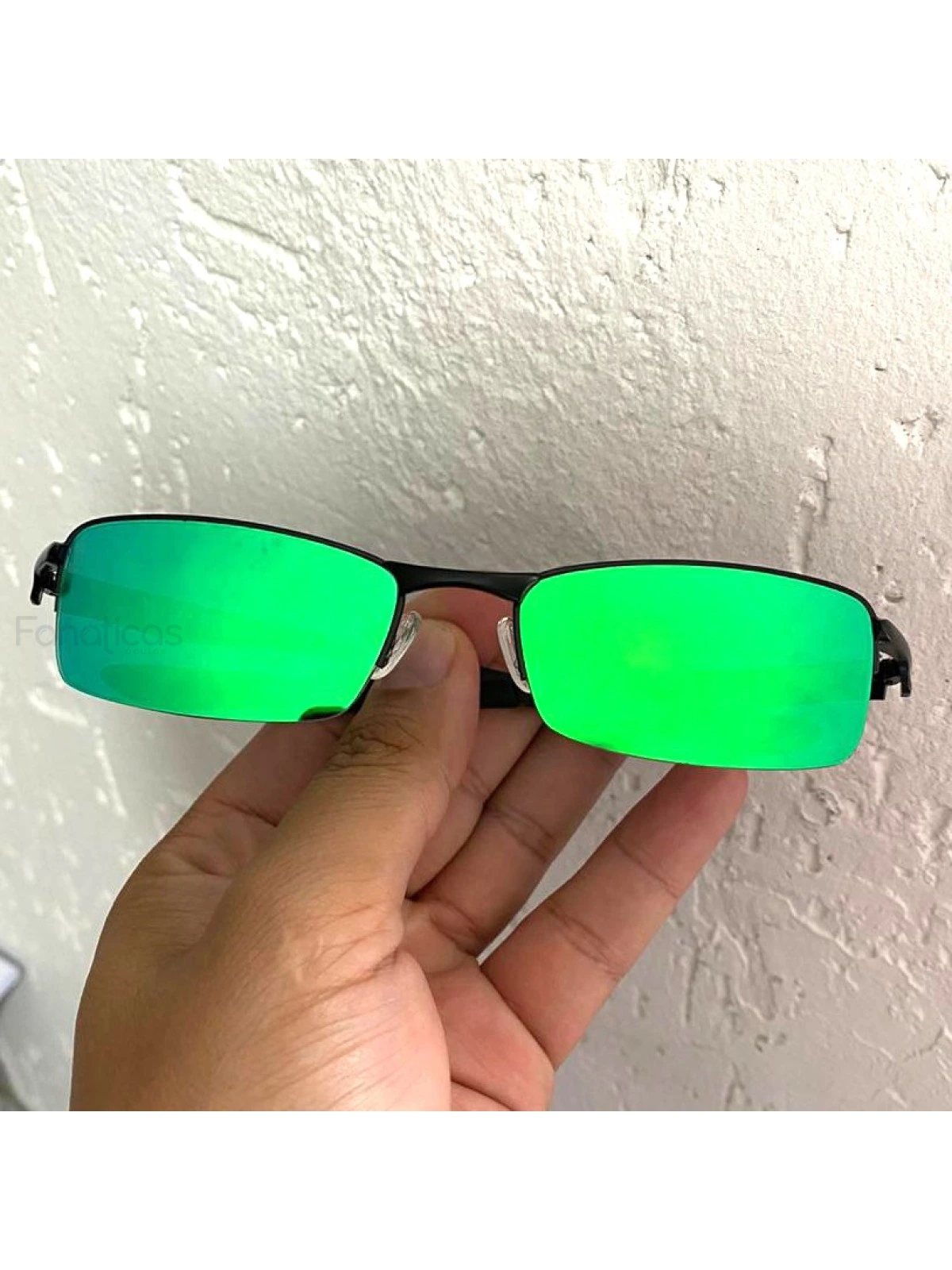 Óculos de Sol Lupinha Lupa Vilão Fio Nylon Preta e Verde