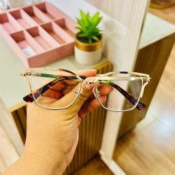 Armação de Óculos Quadrada PD54 Dourado