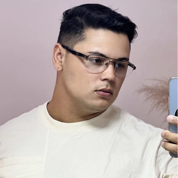 Armação de Óculos AQ240510 Retangular Marrom