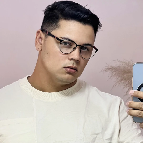 Armação de Óculos R2221 Redondo Preto e Vermelho