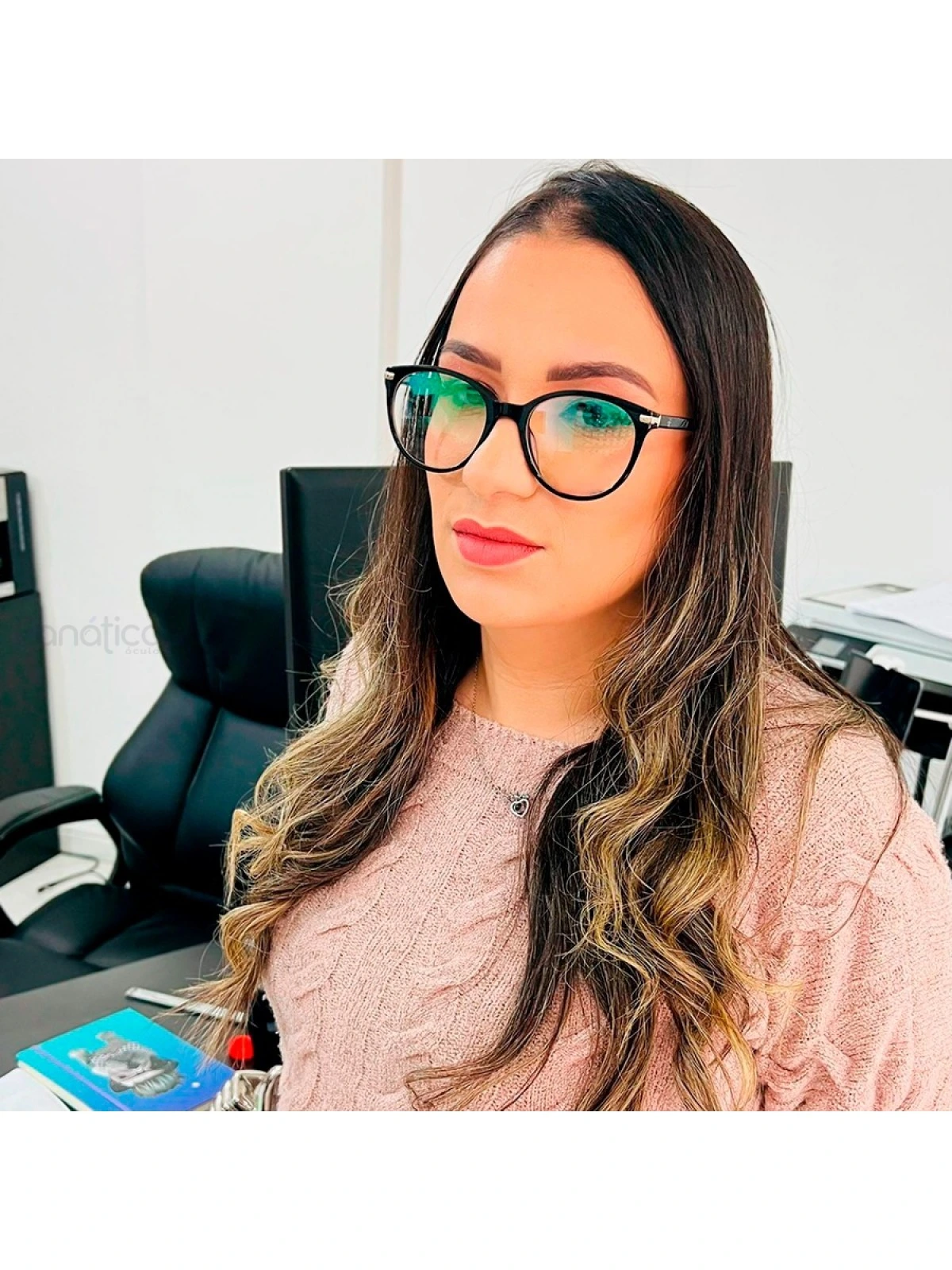 Armação de Óculos Oval CH625 Preto Acetato Feminino