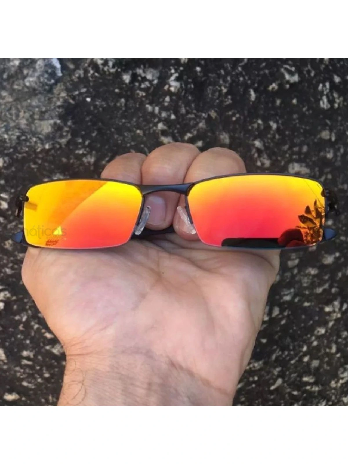 Óculos de Sol Lupinha Lupa Vilão Fio Nylon Preta e Vermelha