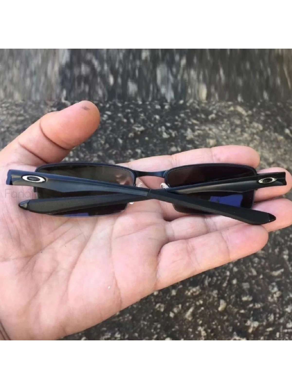 Óculos de Sol Lupinha Lupa Vilão Fio Nylon Preta e Vermelha