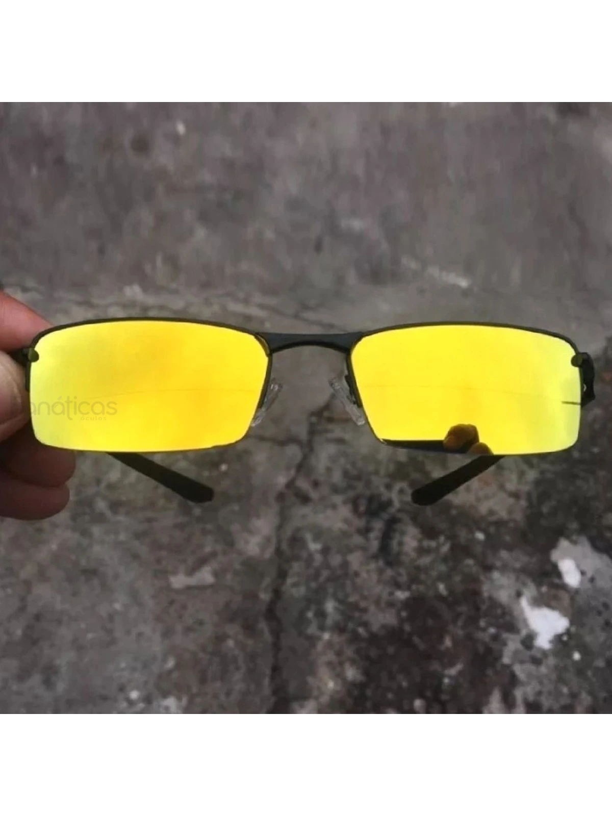Óculos Lupinha Lupa Vilão Fio Nylon Mc'S Preta e Dourada