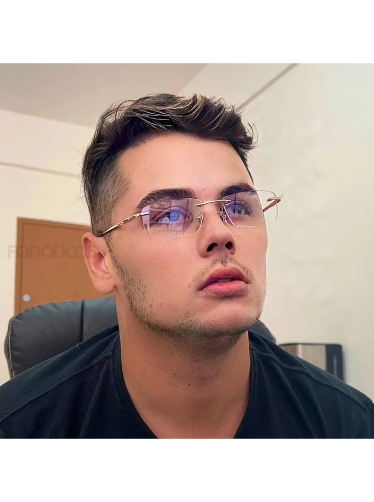 Armação de Óculos Retangular Balgriff Parafusada Dourada