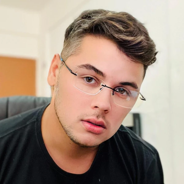 Armação de Óculos Retangular Flutuante Wingback Preto e Azul