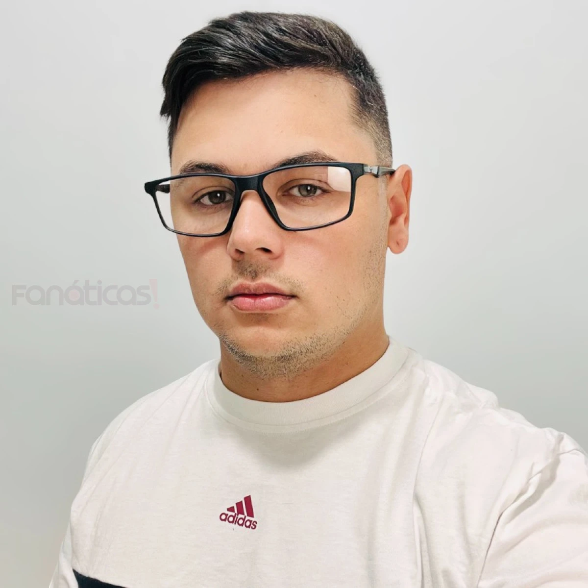 Armação de Óculos Retangular Molas 180 C1 GZ9141 Preta